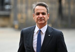 Mitsotakis bugün Kıbrıs’ta