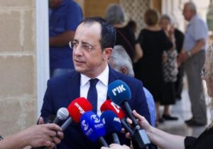 Hristodulidis: “Türk tarafından Kıbrıs konusunda seferberlik mesajları var”
