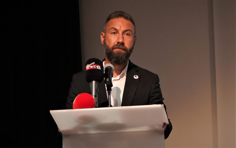 KTÖS Genel Sekreteri Maviş’ten Çavuoğlu’na: “Ya iddiaları kanıtla ya da istifa et!”
