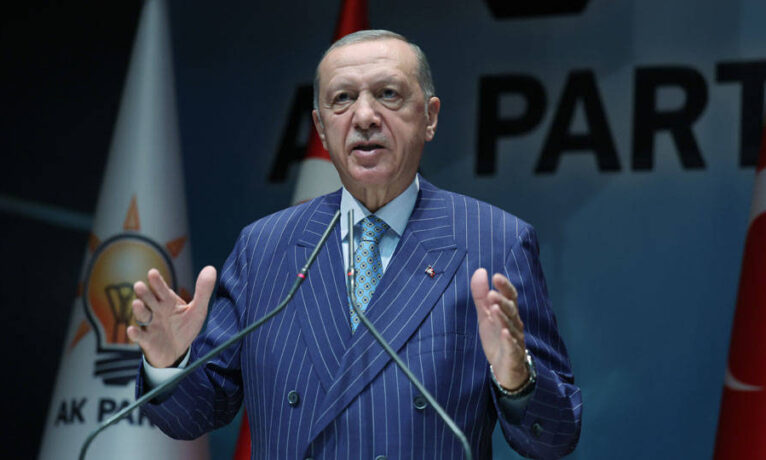 Erdoğan, Merdan Yanardağ’ı hedef aldı: “Gazeteci kılıklı terör sevici”
