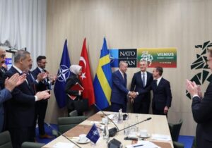 Türkiye, İsveç ve NATO’nun üçlü görüşmesi sonrası yazılı açıklama yapıldı