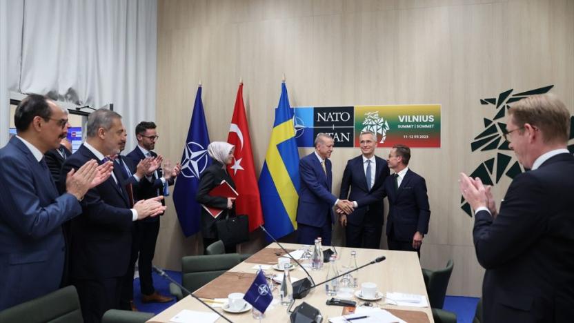 Türkiye, İsveç ve NATO’nun üçlü görüşmesi sonrası yazılı açıklama yapıldı