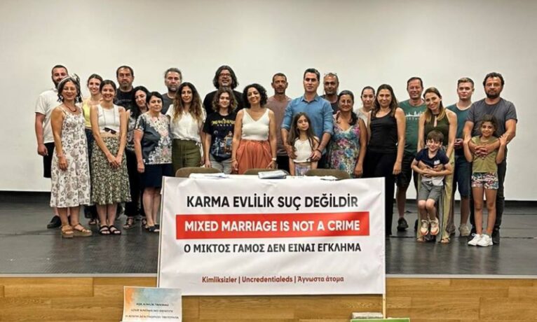 Kimliksizler Derneği’nden vatandaşlık için toplu bilgi edinme çağrısı