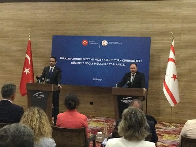 Kıbrıs’ın kuzeyinde “Göç Merkezi” oluşturulması kararlaştırıldı
