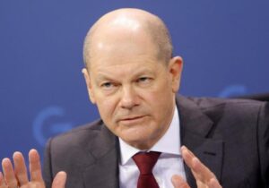 Scholz: “Ukrayna barış görüşmelerinde Rusya’nın da yer alması gerekir”