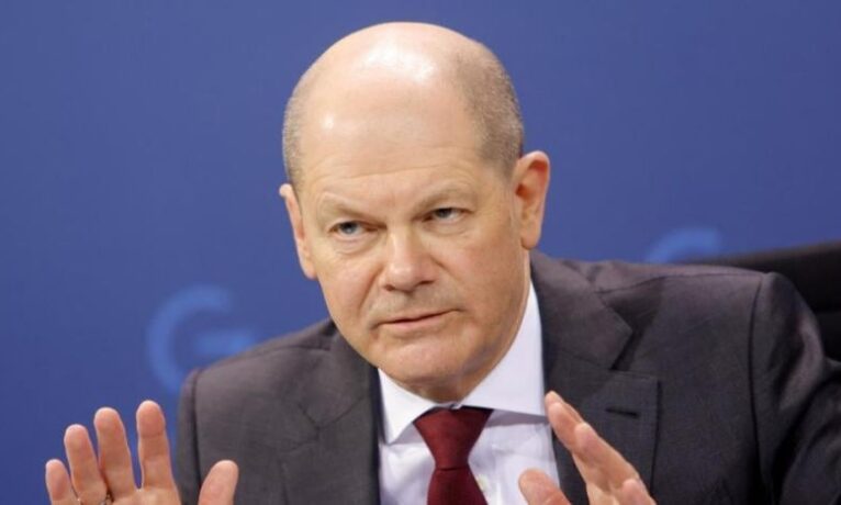 Scholz: “Ukrayna barış görüşmelerinde Rusya’nın da yer alması gerekir”