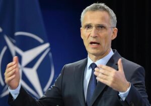 Jens Stoltenberg’in görev süresi uzatıldı