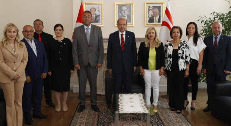 Tatar Londra’da ‘temenni’ etti:: “İngiltere ile direkt uçuş ve doğrudan ticaret önemli”