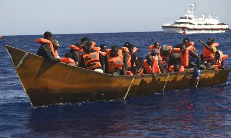 Orta Akdeniz’de batan göçmen gemisinde 41 kişi öldü