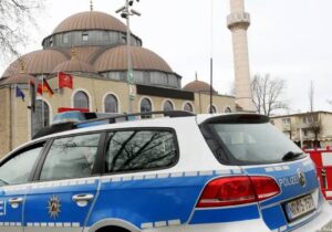 Almanya’da camilere tehdit mektupları