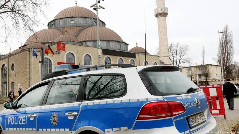 Almanya’da camilere tehdit mektupları