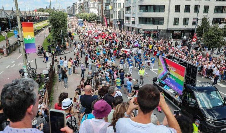 Belçika ordusu ilk kez Onur Yürüyüşü’ne katıldı