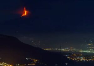 Etna Yanardağı’nda patlama