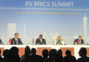 BRICS’e resmi olarak davet edilen ülkelerden memnuniyet mesajları: “Tarihi gelişme, büyük bir fırsat”