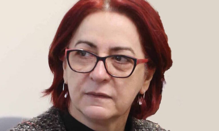 Eleni Mavru: “Kıbrıslırum aşırı sağın Kıbrıslıtürkler aleyhine işlediği cinayetler hakkında Kıbrıslırumlar çok az şey biliyorlar”