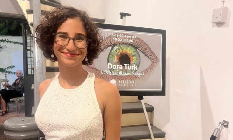 Dora Türk’ün fırçasından renklere yolculuk