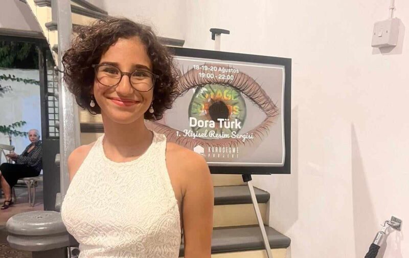 Dora Türk’ün fırçasından renklere yolculuk
