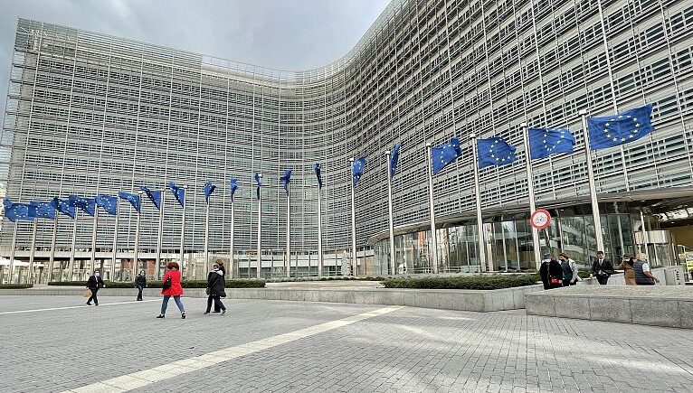 Euro Bölgesi ikinci çeyrekte yüzde 0,3 büyüdü, enflasyon geçen aya göre az da olsa düştü