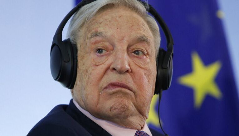 George Soros’un vakfı Avrupa’ya yönelik fonları sınırlandırmayı planlıyor