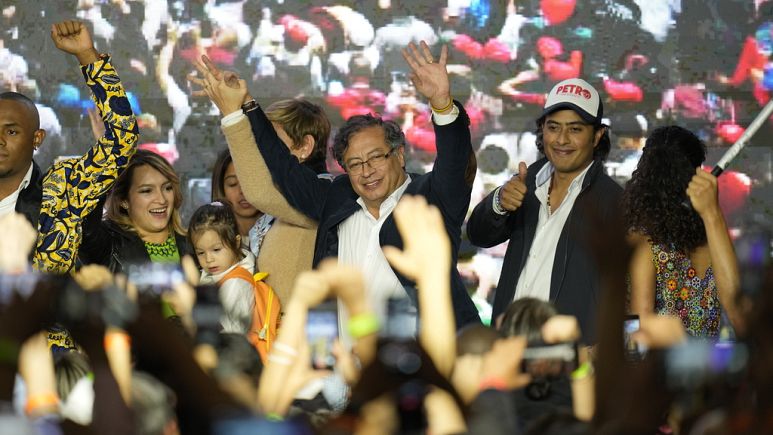 Kolombiya Devlet Başkanı Gustavo Petro’nun yolsuzluktan tutuklanan oğlu serbest bırakıldı