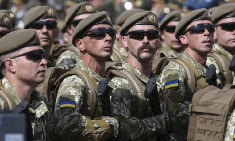 Ukrayna’daki tüm bölgelerin askeri komiserleri görevden alındı: Rüşvet, görevi kötüye kullanma…
