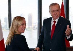 Meloni, Erdoğan’la göçün durdurulmasını görüştü: “İtalya Avrupa’nın mülteci kampına dönüşmeyecek”