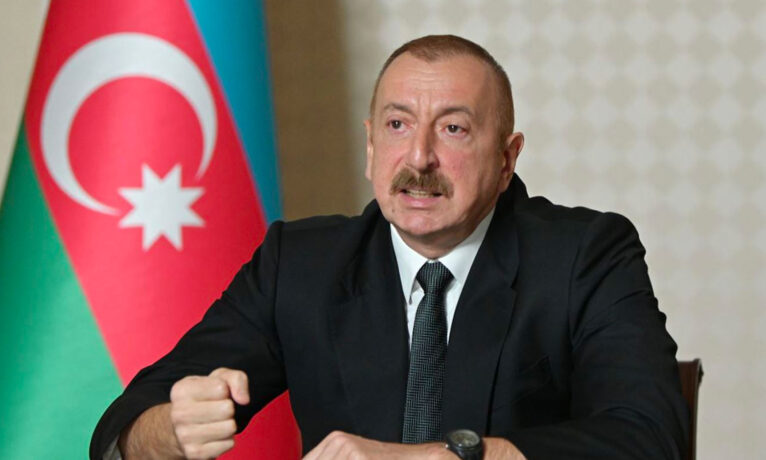 Azerbaycan lideri Aliyev: “Karabağ’daki Ermeni güçler silah bıraktığında tedbirler duracak”