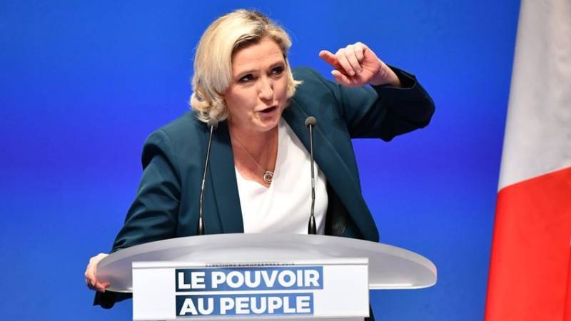 Almanya’nın ardından Fransa’dan da aşırı sağa desteğin arttığını gösteren anket sonuçları geliyor: Le Pen, iki yılda güvenilirliğini artırdı