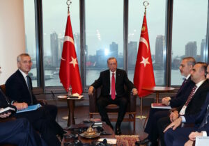 Erdoğan, NATO Genel Sekreteri Stoltenberg görüştü: “NATO misyonlarına en aktif destek vermeyi sürdüreceğiz”