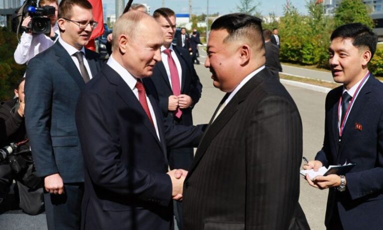 Kuzey Kore lideri Kim Jong Un, Rusya’da Putin’le görüşüyor