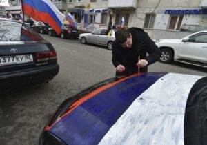 AB, Rus turistlerin arabalarına el konulacağını teyit etti