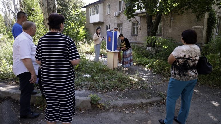 Rusya, Ukrayna’da işgal ettiği bölgelerde yerel seçim düzenliyor