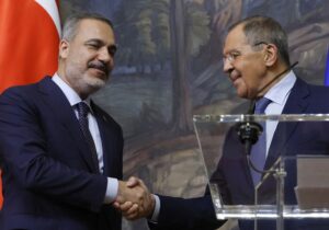 Lavrov: “Şartlarımız karşılandığı an Karadeniz Tahıl Anlaşması’na döneceğiz”