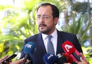 Hristodulidis’ten Tatar açıklaması: “Tek dileğim olumlu bir şeyin gerçekleşmesi”