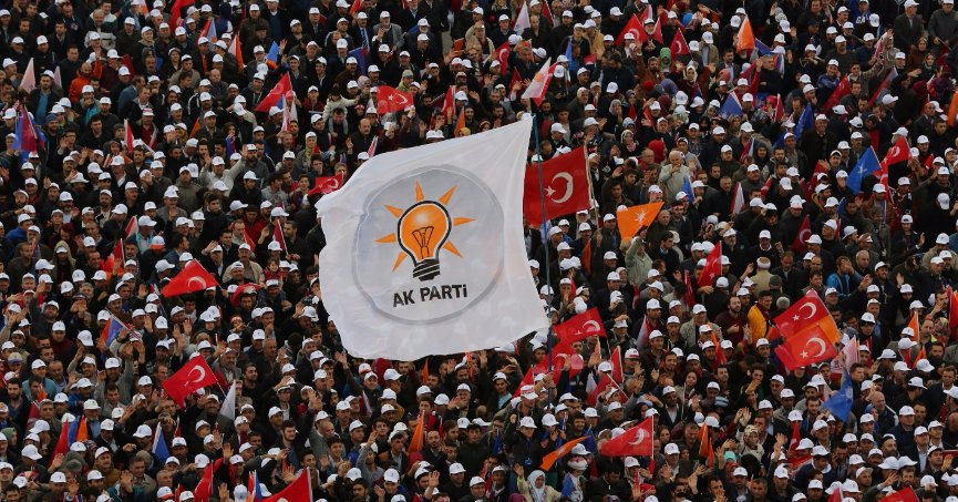 Yeni Osmanlı’dan yeni Türkiye’ye: AKP Türkiyesi’nin ideolojisi ve çıkış yolu