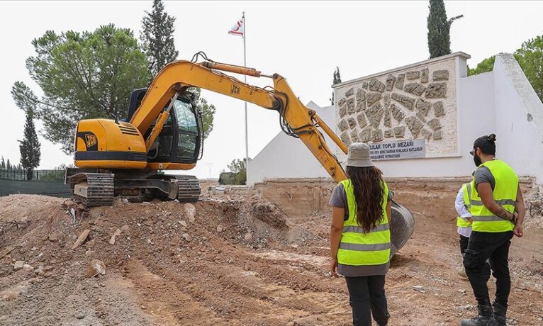 Atlılar’daki toplu mezar ailelerin talebi üzerine açılıyor