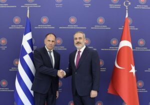 Yunan basınında Dışişleri Bakanı Yerapetritis’in Türkiye ziyareti: “Hakan Fidan ile birlikte ilişkilerde yeni bir başlangıca imza attı”