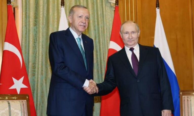 Rus resmi haber ajansı yazdı: “Erdoğan batıya kaymıyor, ABD ile köklü iyileşme olmayacağını biliyor”