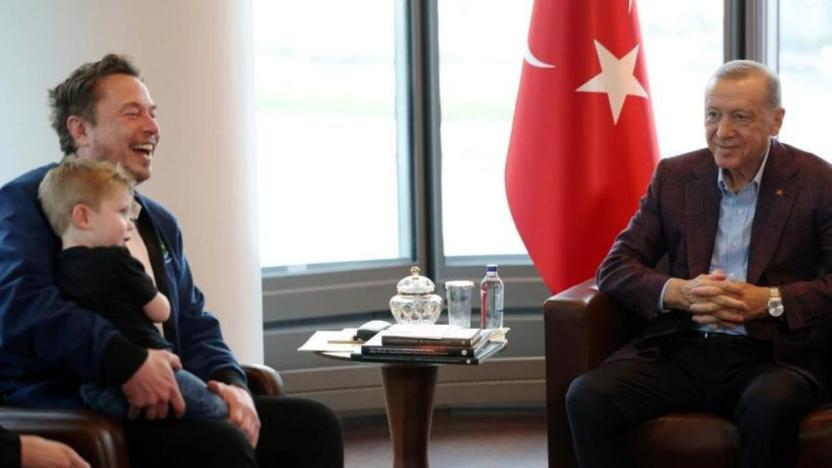Erdoğan, Musk’la buluştu: Tesla’nın yedinci fabrikasını Türkiye’de kurması için çağrı yaptı (Video)