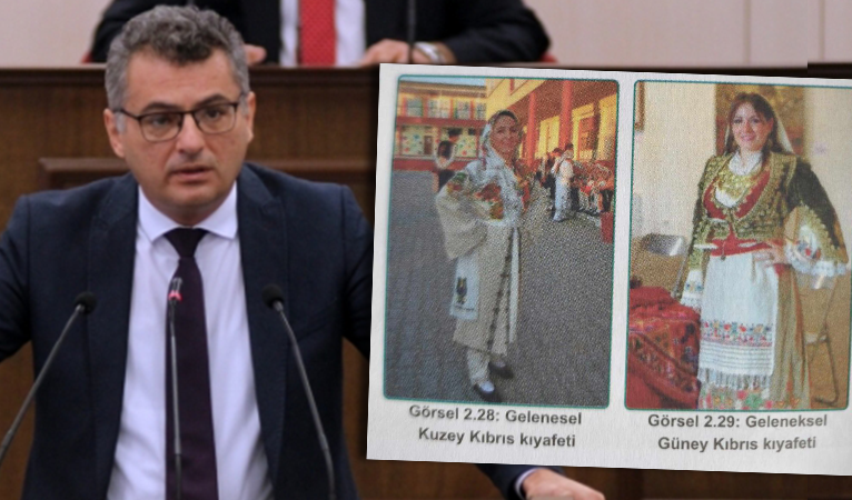 Tufan Hoca kitapları inceliyor