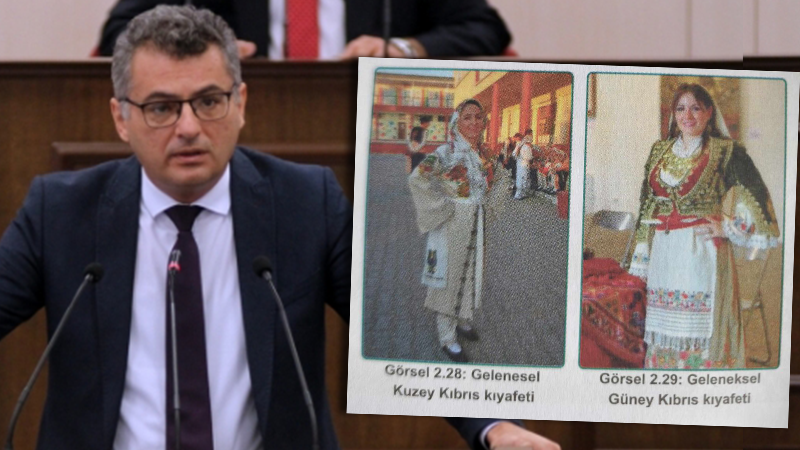 Tufan Hoca kitapları inceliyor