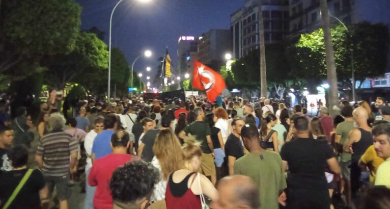 Faşist saldırılara karşı yurttaşlar Limasol’da sokağa indi