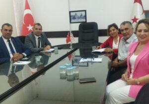 Kıbrıs’ta üretilen ürünlerin PTT ile dünyaya pazarlanması için çalışma başlatıldı