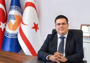 DAÜ Rektörü Aykut Hocanın ve yardımcıları istifa etti