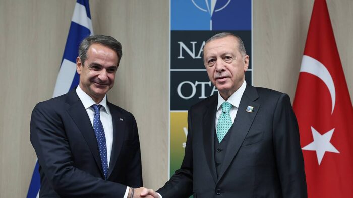 Erdoğan, Yunanistan Başbakanı Mitsotakis ile görüştü
