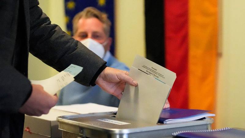 Almanya’da iki eyalette seçim: Aşırı sağcı AfD’nin oy oranı yüzde 15 seviyesine kadar yükseldi