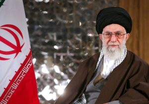Hamaney: “İsrail ile ilişkileri geliştirmek isteyen ülkeler kaybeden ata oynuyor”