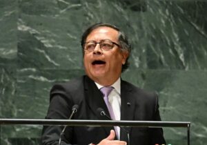 Kolombiya, yoksul çiftçilere 4,25 milyar dolar değerinde arazi dağıtacak