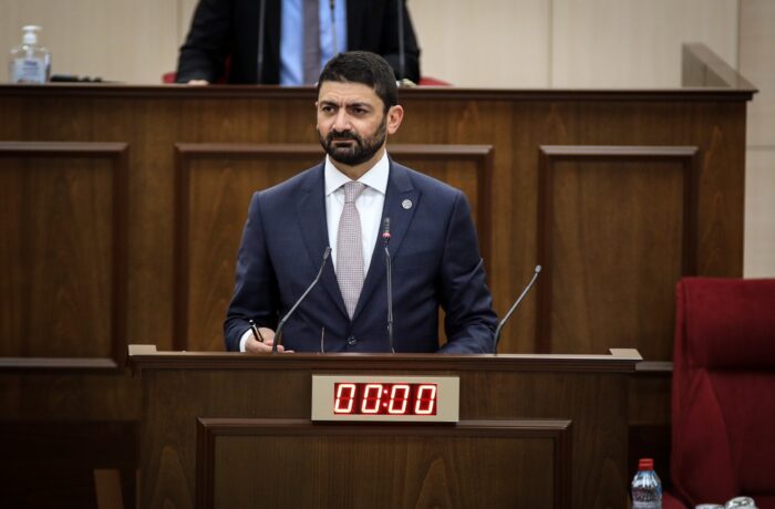 UBP, Türkiye’ye alınmayan KKTC yurttaşları için sunulan öneriyi reddetti