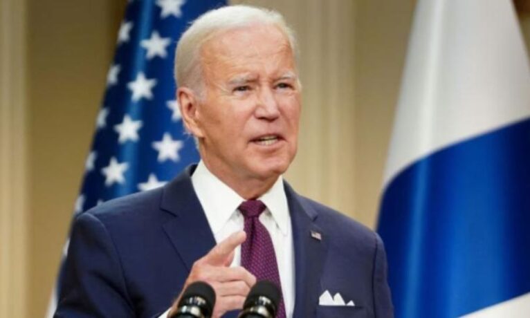 Biden, saldırıların Husileri durduramadığını söyledi; saatler sonra milis grup ABD gemisine füze attı